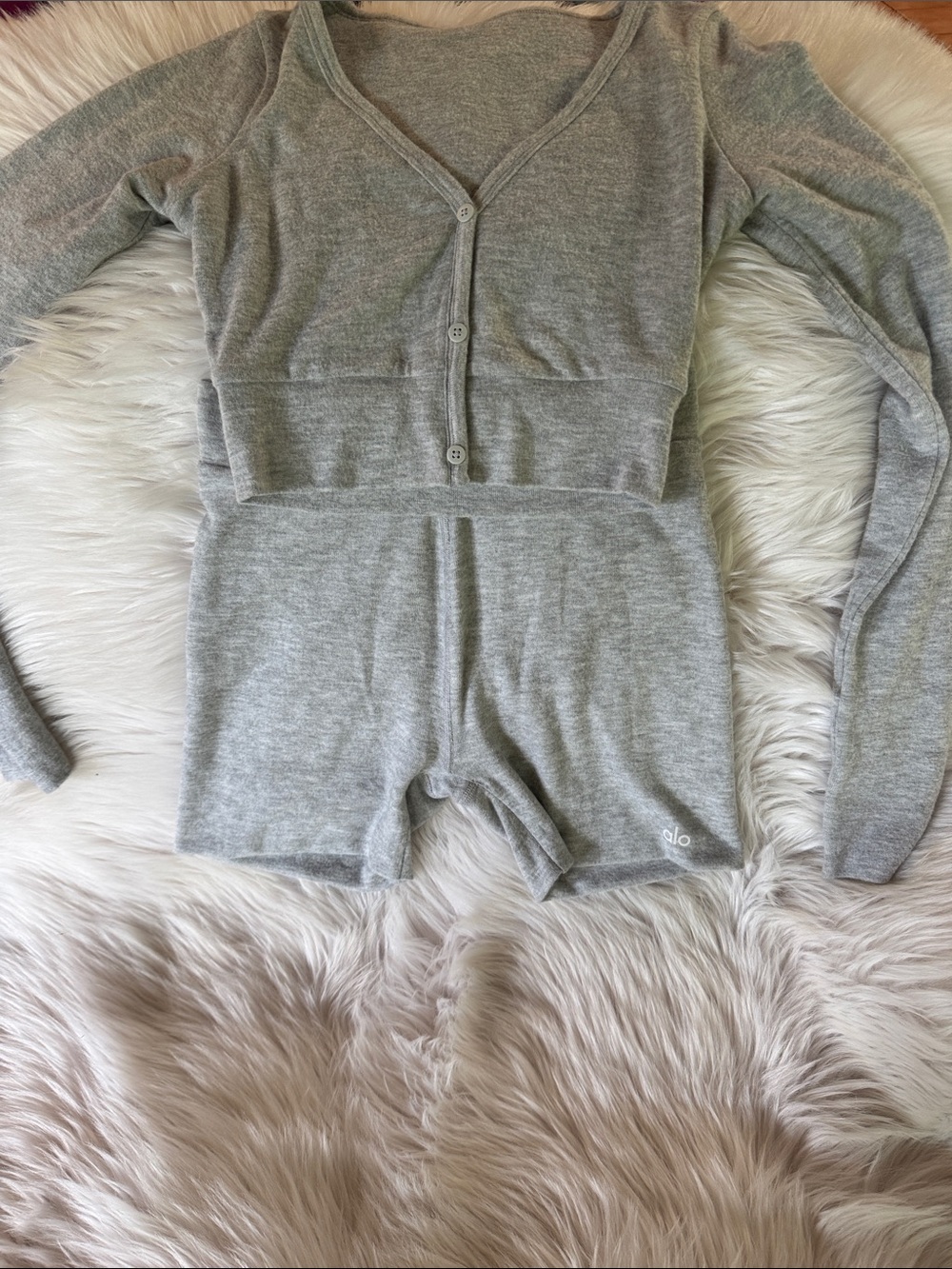ALO Yoga 2 piece set Shorts & Top